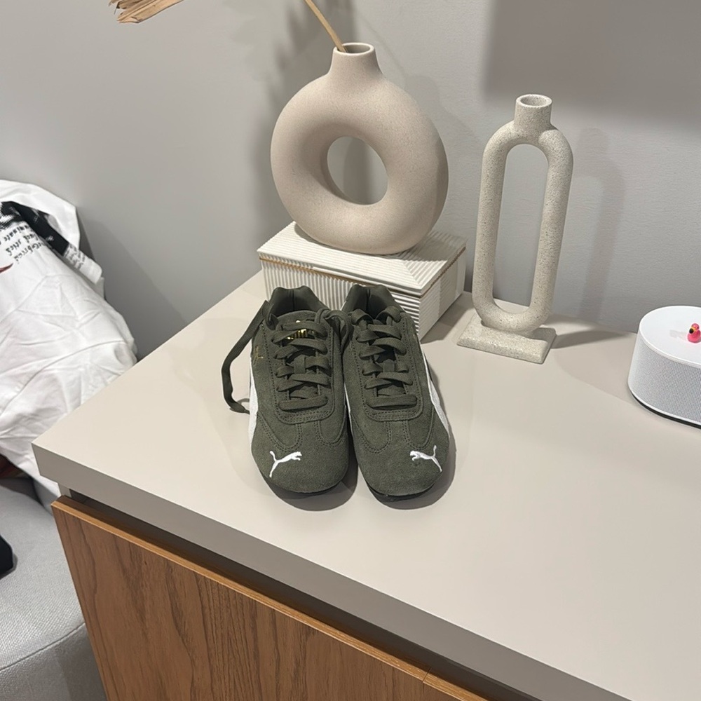 Puma Forest Green Sneakers with White Details